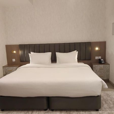 Vogo Grand Hotel Formerly Best Western Plus Hotel Dubai Academic City Dış mekan fotoğraf