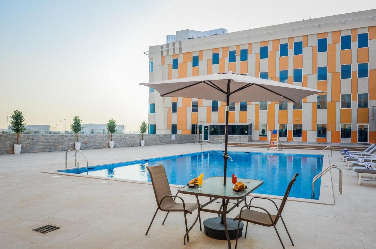 Vogo Grand Hotel Formerly Best Western Plus Hotel Dubai Academic City Dış mekan fotoğraf