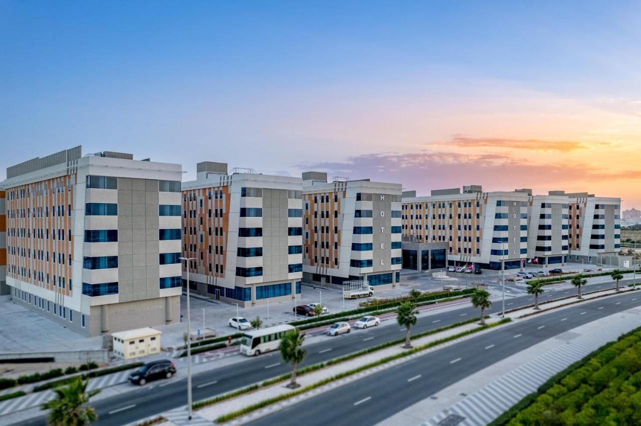Vogo Grand Hotel Formerly Best Western Plus Hotel Dubai Academic City Dış mekan fotoğraf